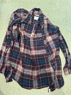 American Eagle Outfitters Plaid Flannel in Plum, Navy & Light Pink